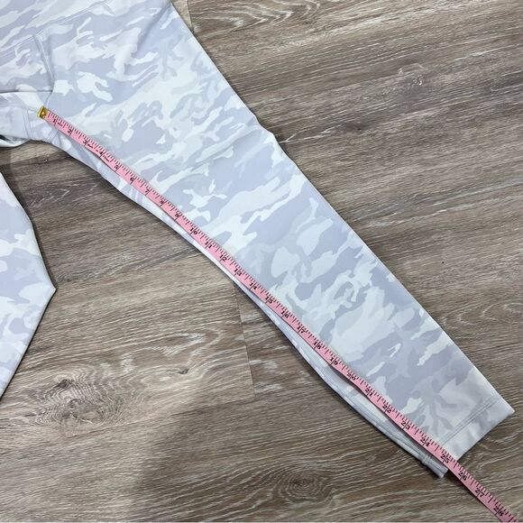 Lululemon‎ Wunder under leggings high Rise incognito camo - Picture 3 of 9